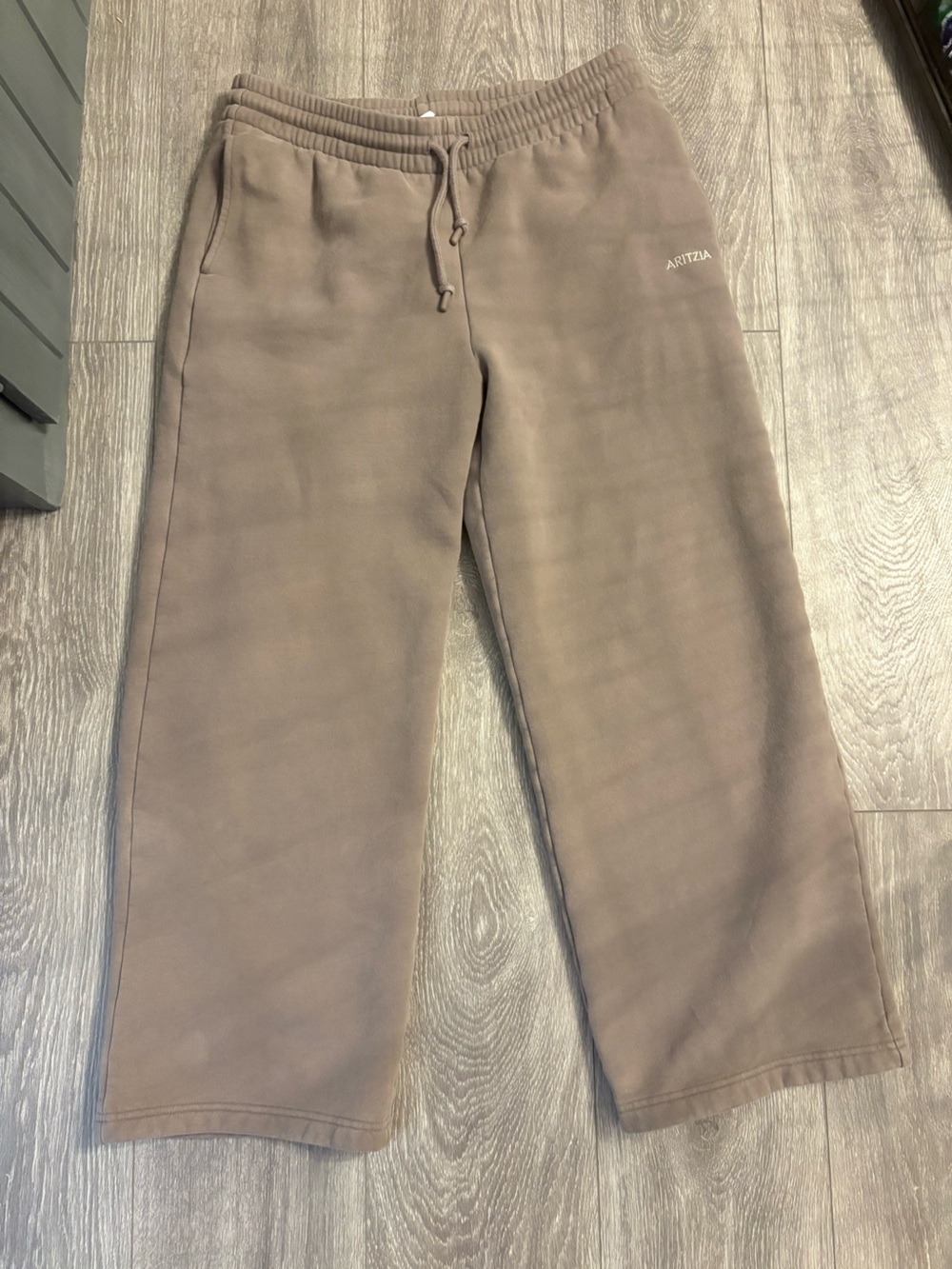 Aritzia Taupe Wide-Leg Sweatpants